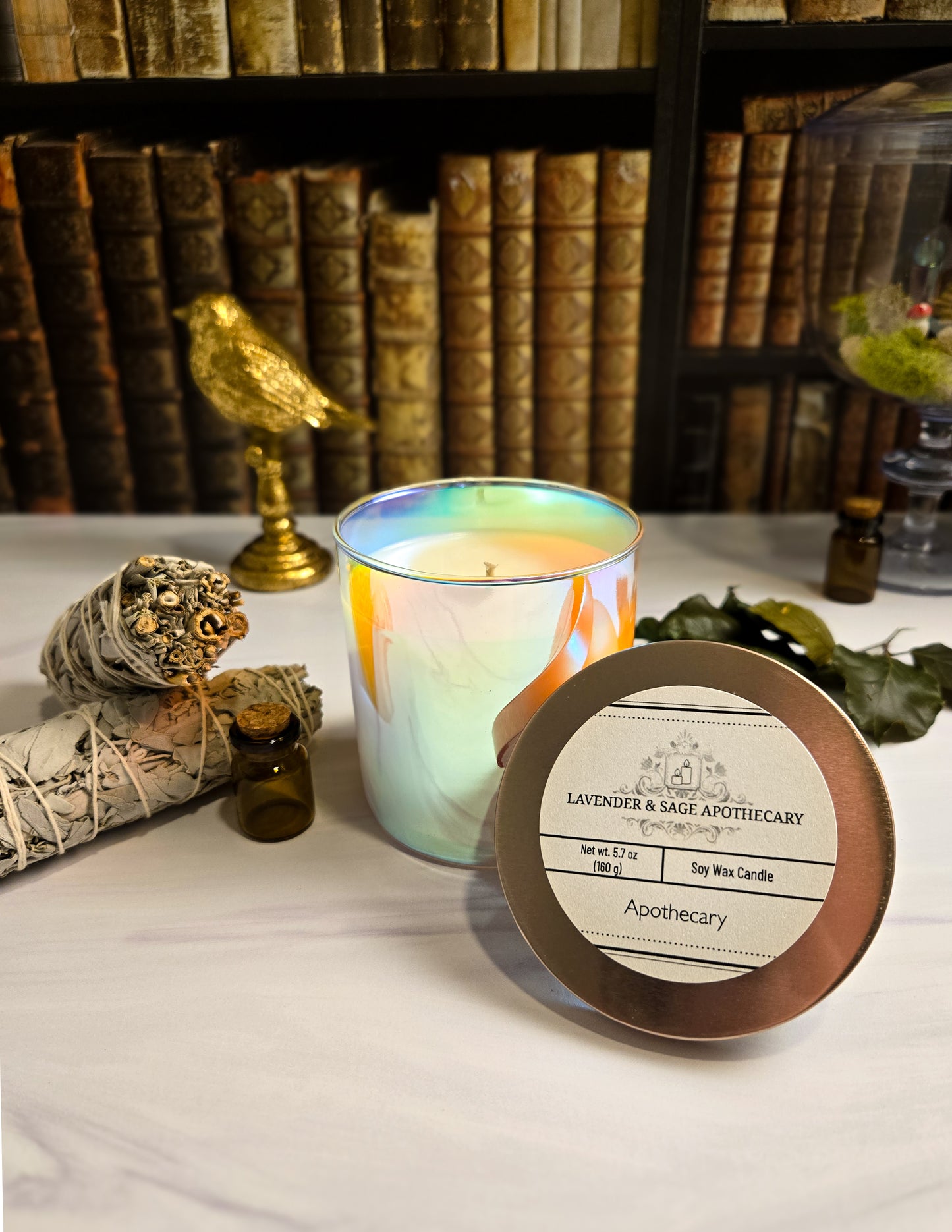 8.5 oz candle - Apothecary