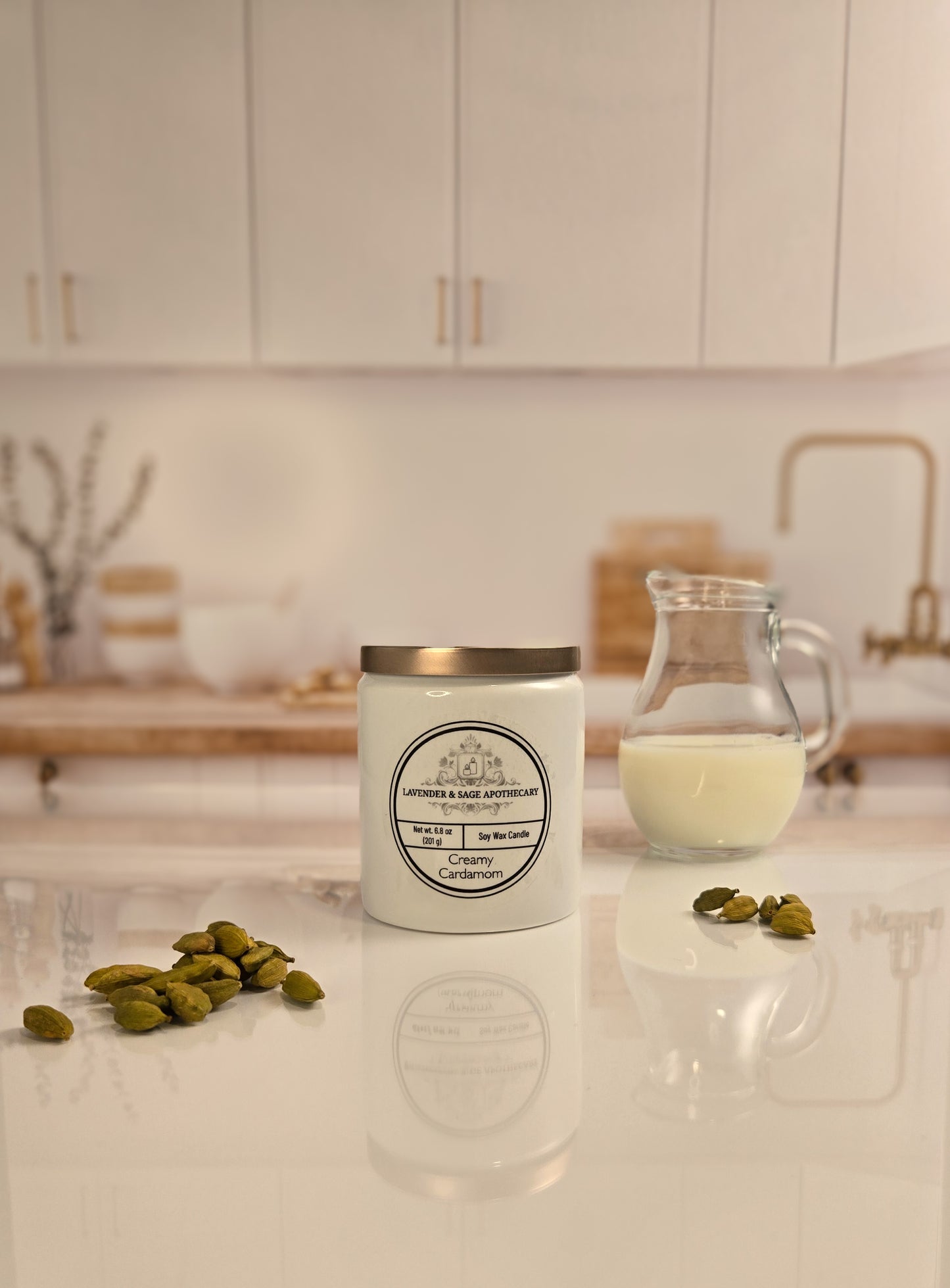 6.8 oz candle - Creamy Cardamom