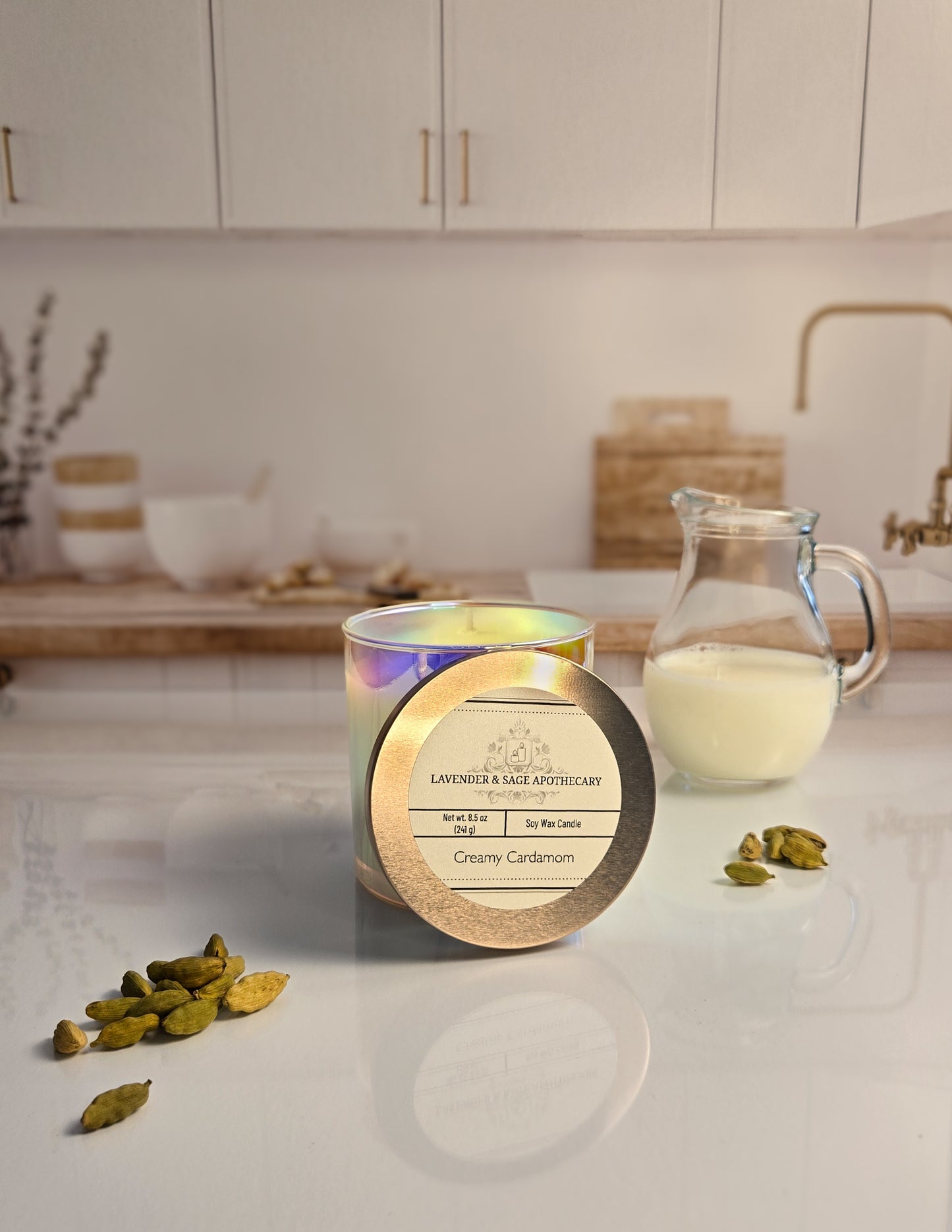 8.5 oz candle - Creamy Cardamom